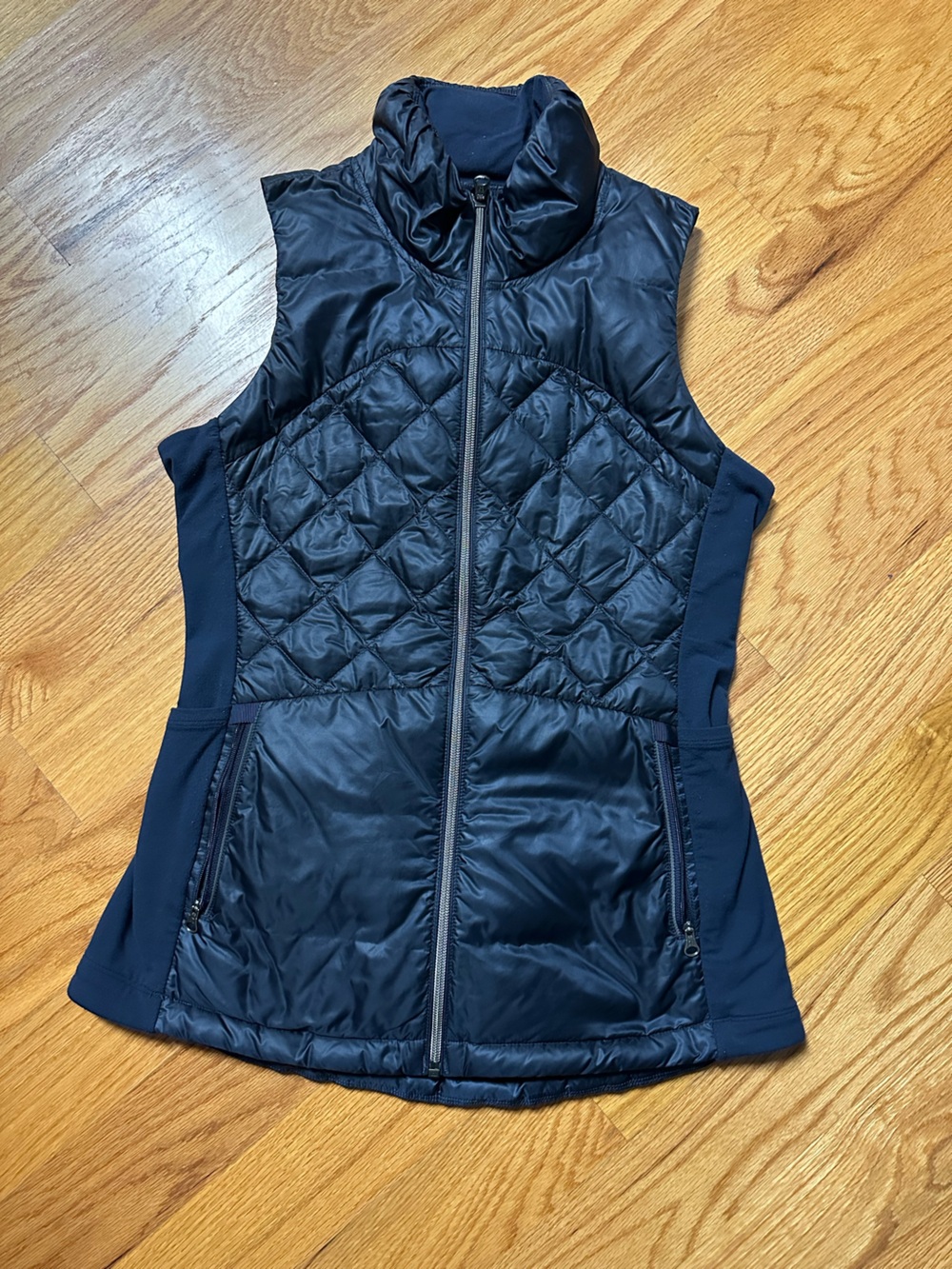 Lululemon Another Mile Vest in Navy